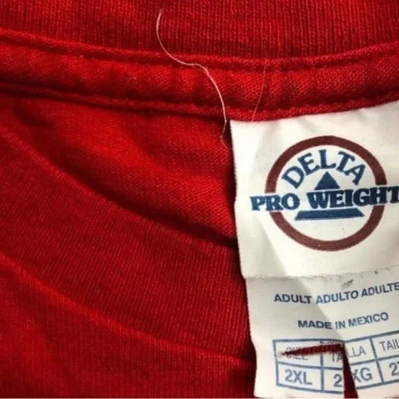 Wisconsin Badgers Mens Size 2XL T-shirt Jump Around Sportswear - Picture 2 of 6